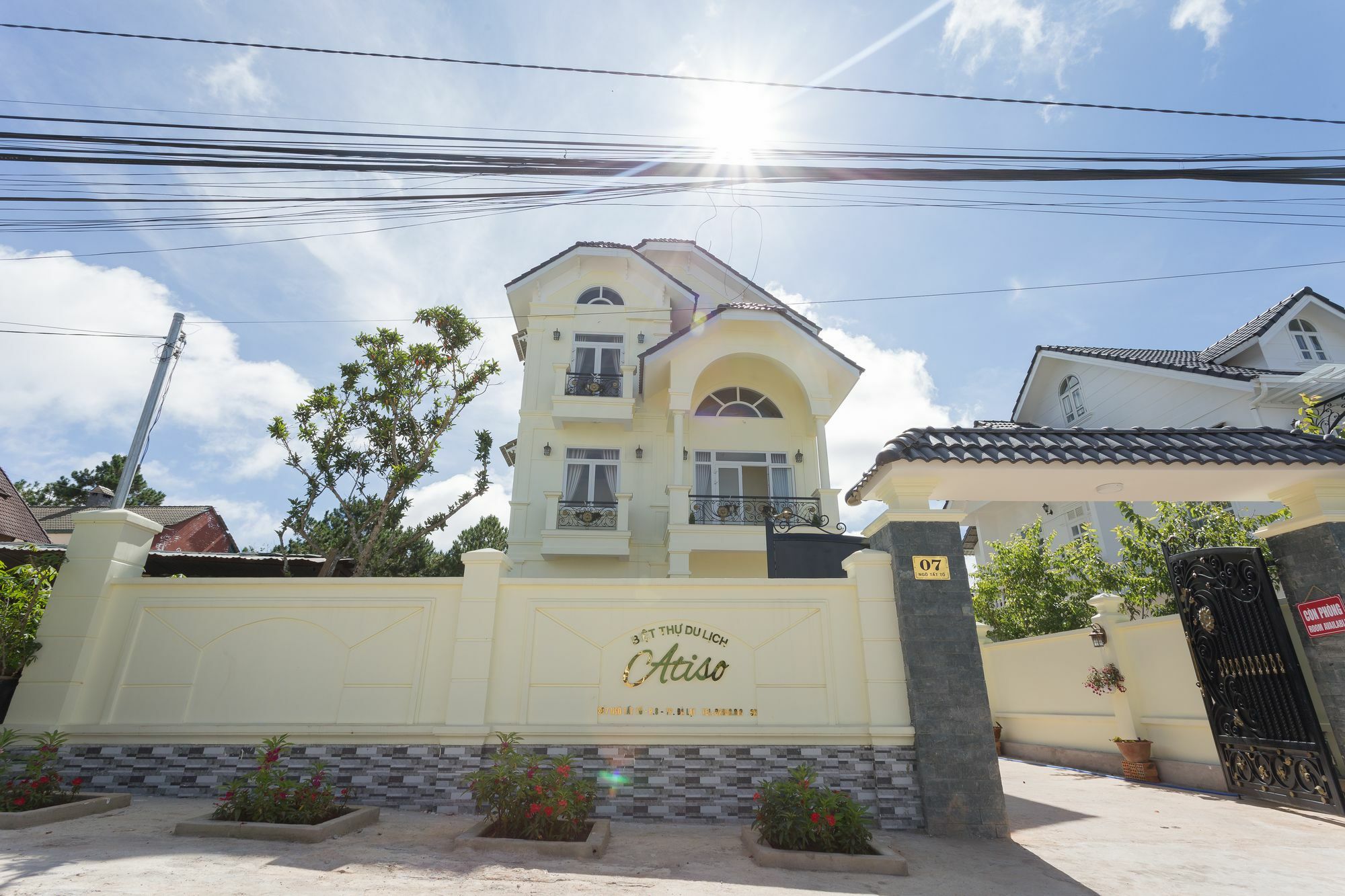 Biet Thu Du Lich Atiso Apartment Dalat Luaran gambar